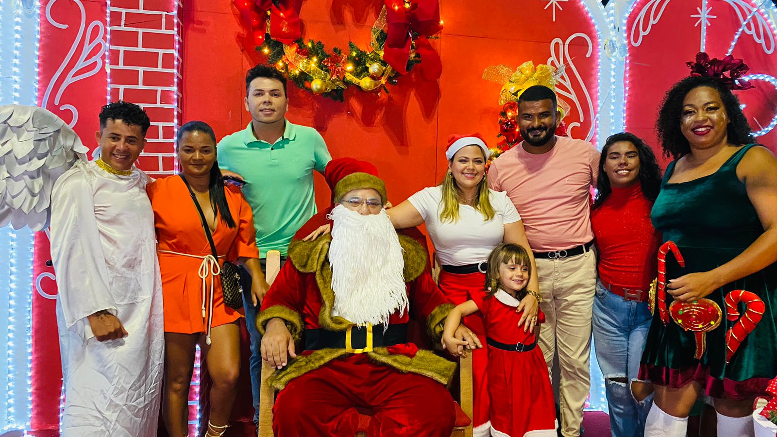 Magia Natalina Ilumina Junqueiro A Chegada Triunfal Do Papai Noel